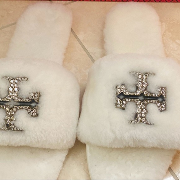 RARE LIKE NEW! Tory Burch Jeweled Shearling Slide Slippers Shoes Buttermilk - Picture 3 of 8